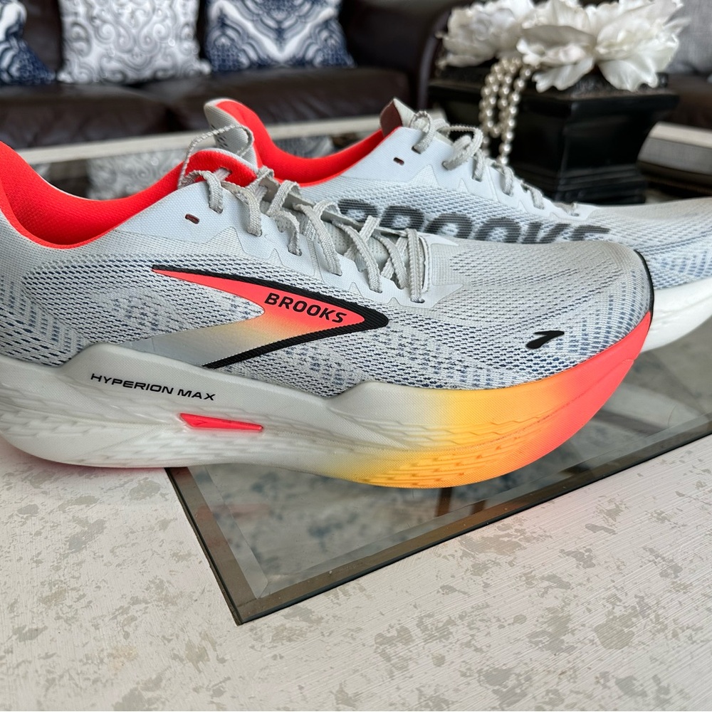 Brooks Men's Hyperion Max 2